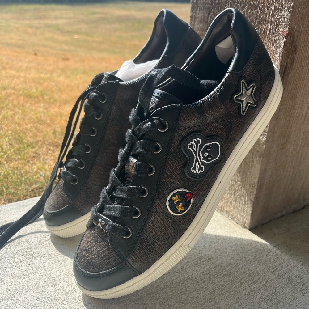 Women’s Coach Porter Lace Up Shoes Brown Mahogany / Black 
Size 9